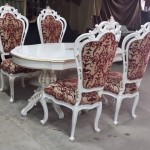 Bộ bàn ăn cổ điển viền trắng