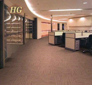 Thảm trải sàn dệt từ sợi tổng hợp