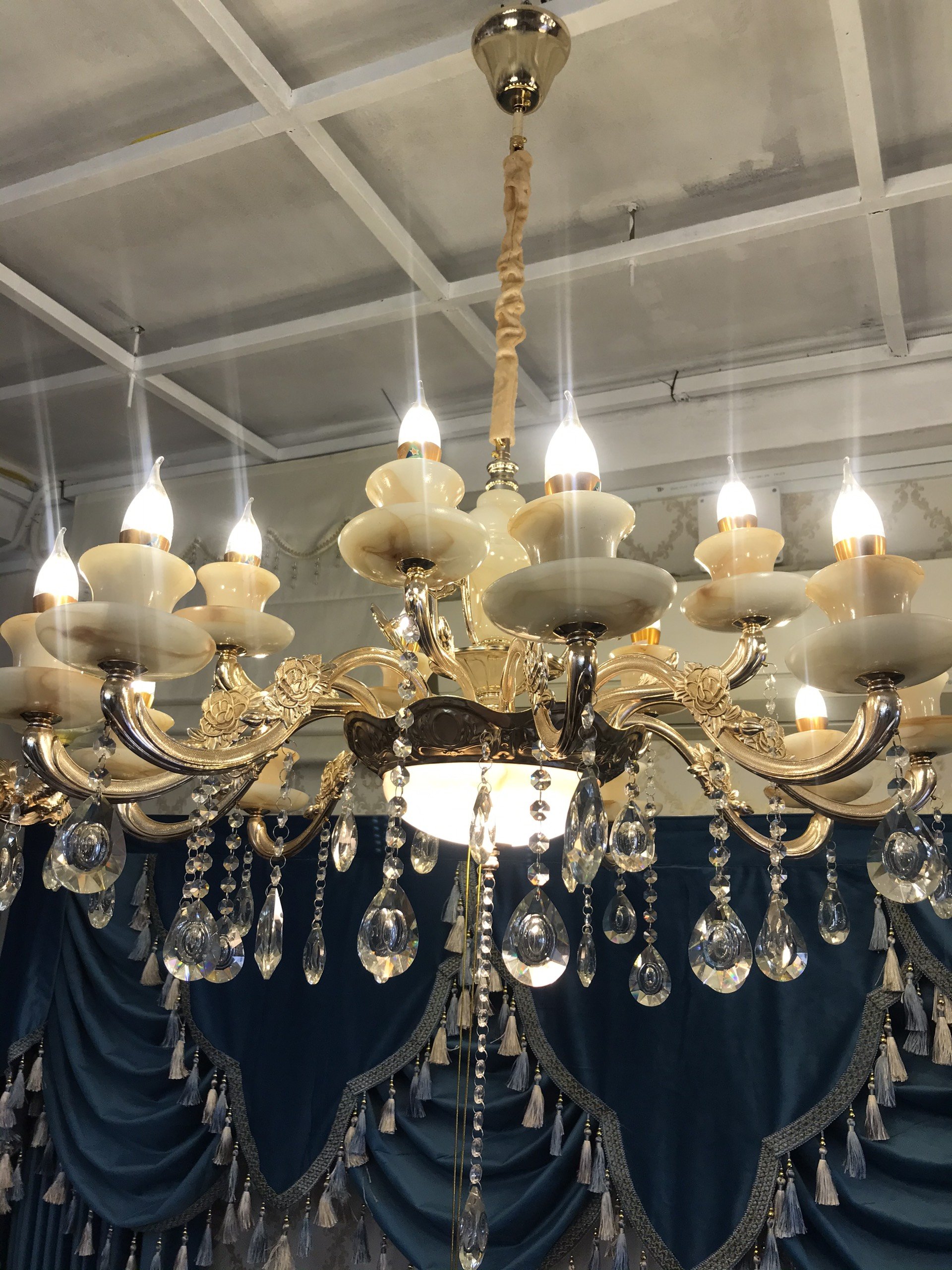 Đèn trang trí cổ điển 15 bóng