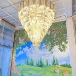 Đèn pha lê thông tầng 28 bóng